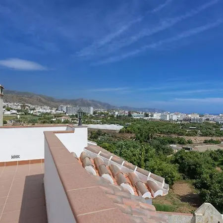 Sleeps 6 With Pool Air Con And Wifi Villa Nerja