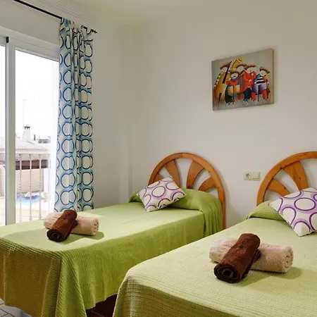 Sleeps 6 With Pool Air Con And Wifi Villa Nerja